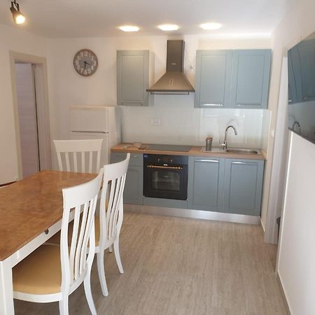 Pem 2 Apartment Pula Ngoại thất bức ảnh